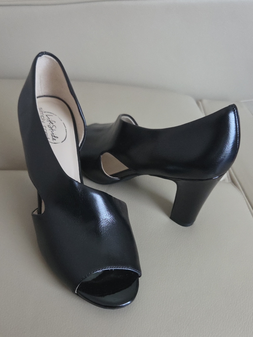 Life Stride Black Peep-Toe Dress Heels Size 7M